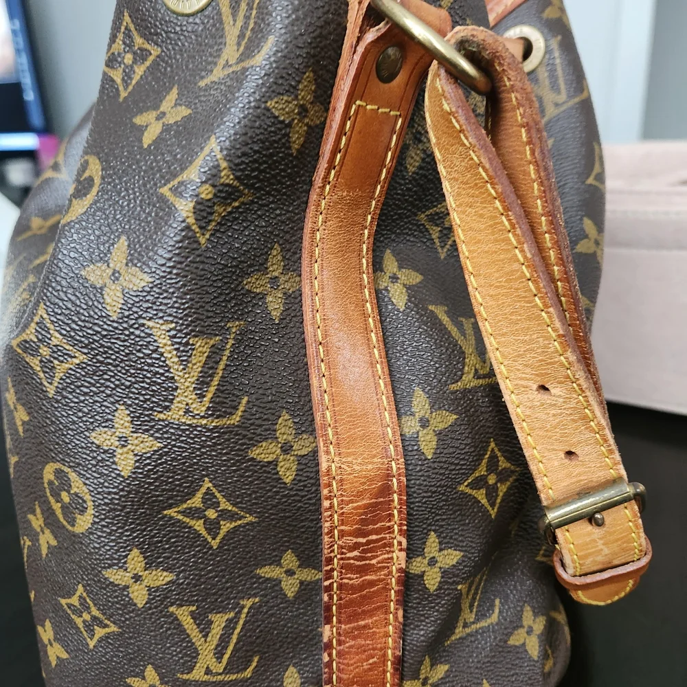 Louis Vuitton Monogram Brown Bucket Bag - Picture 9 of 14